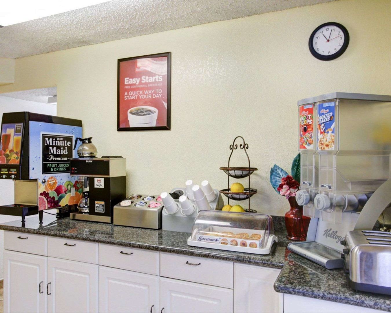 econo lodge san marcos university area