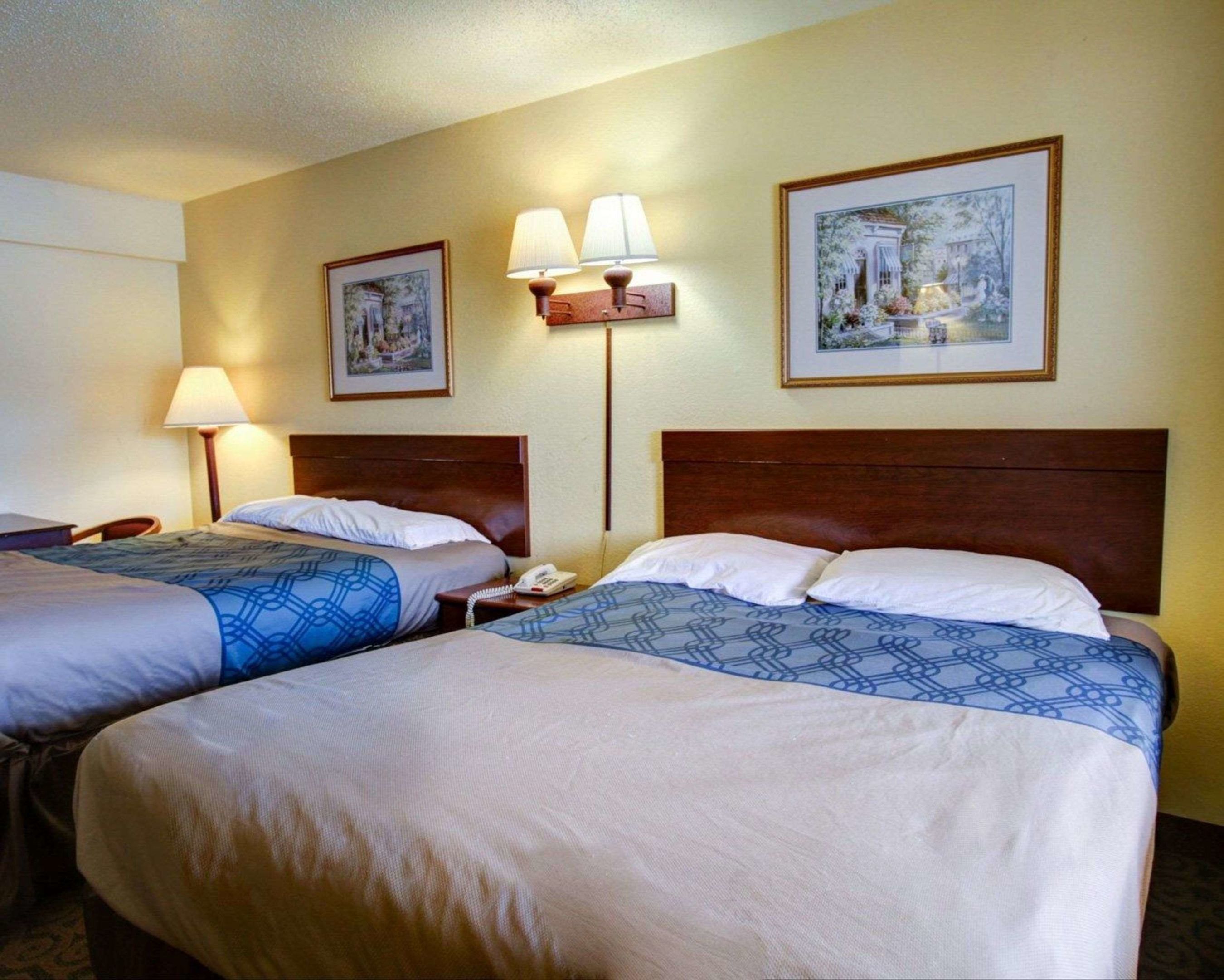 econo lodge san marcos university area