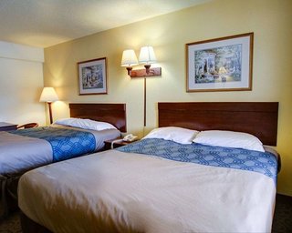 econo lodge san marcos university area