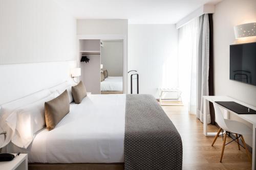 Catalonia Bristol,Martorell>>Barcelona,3 star