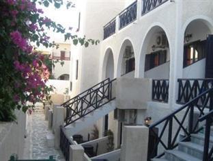 anny studios perissa beach