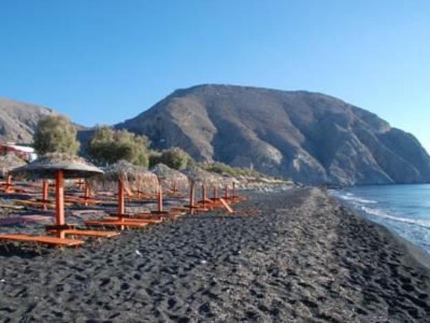 anny studios perissa beach