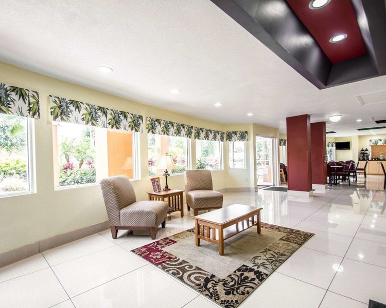 quality inn near serenoa golf club