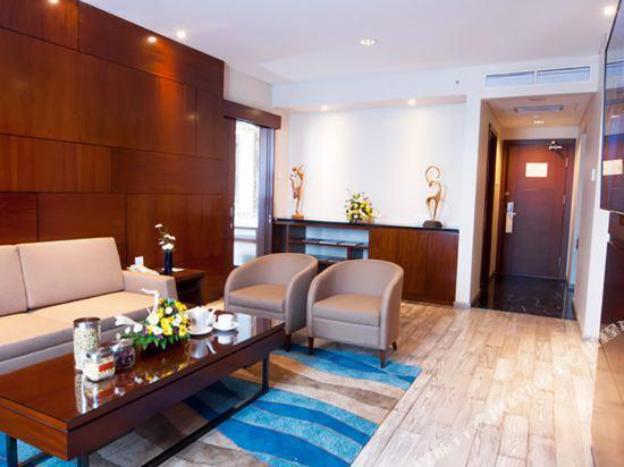 gumaya tower hotel semarang