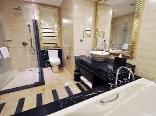 gumaya tower hotel semarang