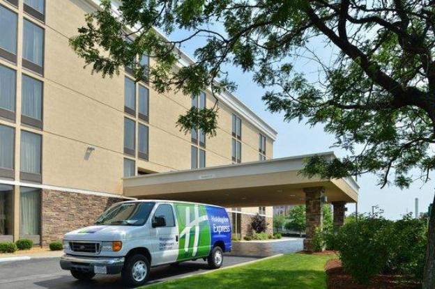 holiday inn express worcester downtown