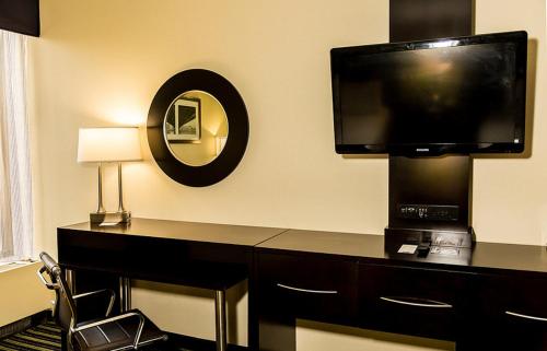 holiday inn express worcester downtown