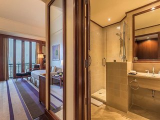 chatrium hotel royal lake yangon