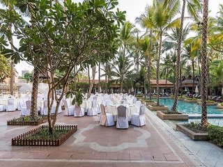 chatrium hotel royal lake yangon