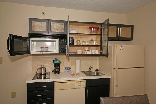 candlewood suites newport news yorktown by ihg