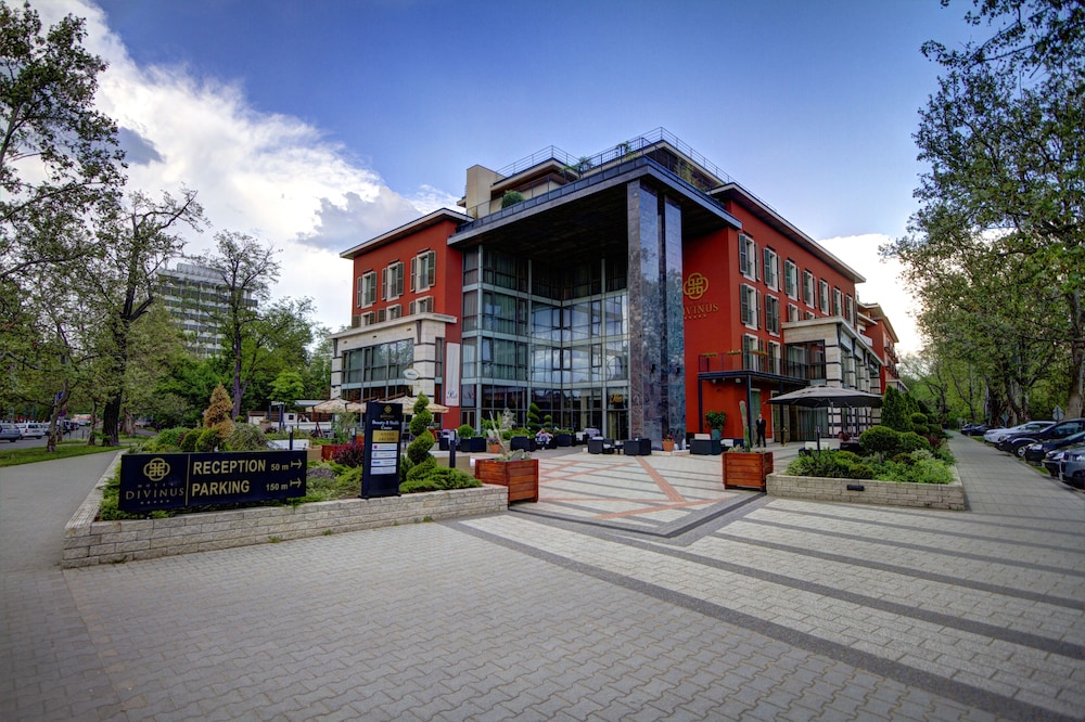 hotel divinus