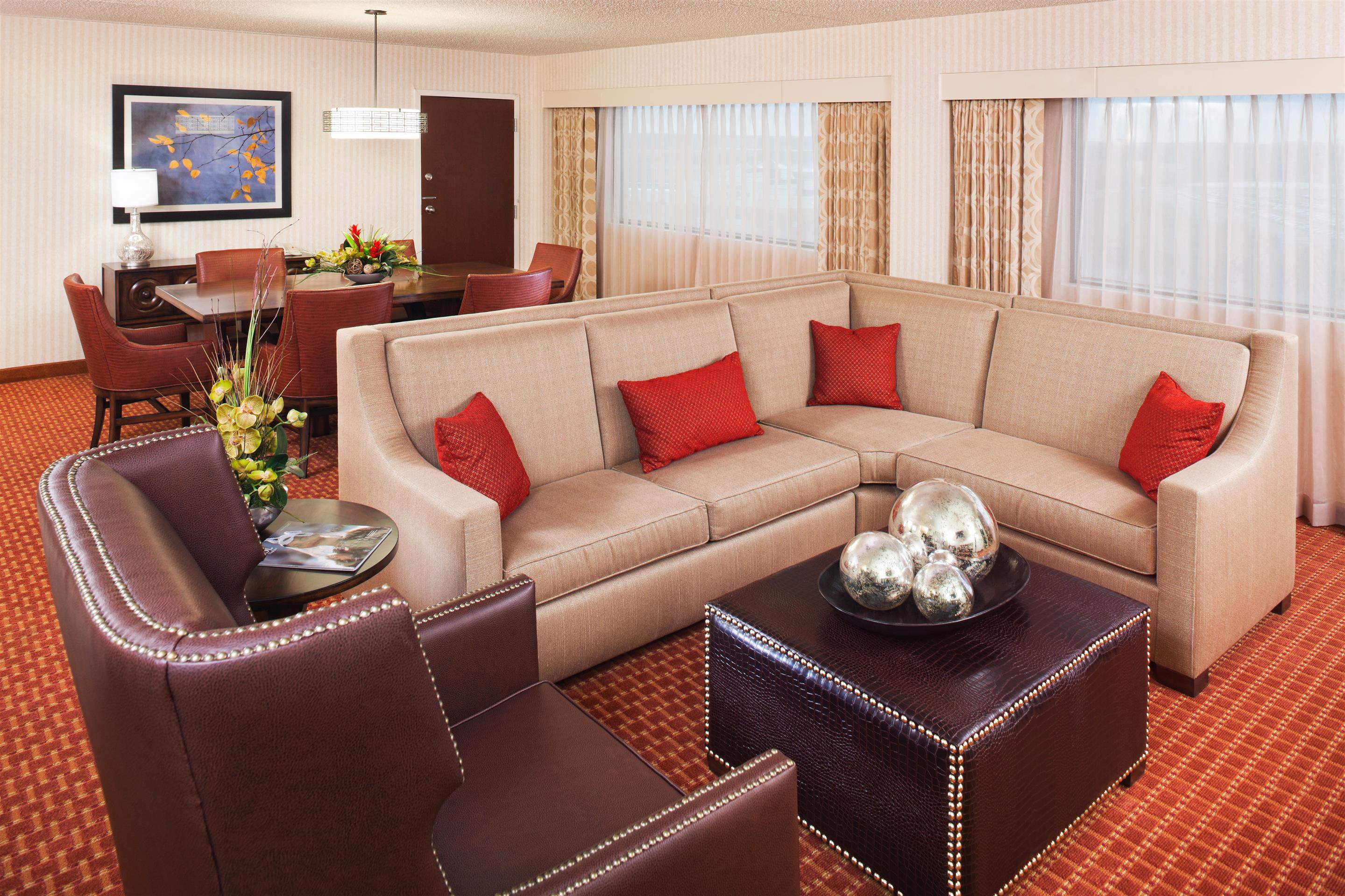 sheraton detroit metro airport