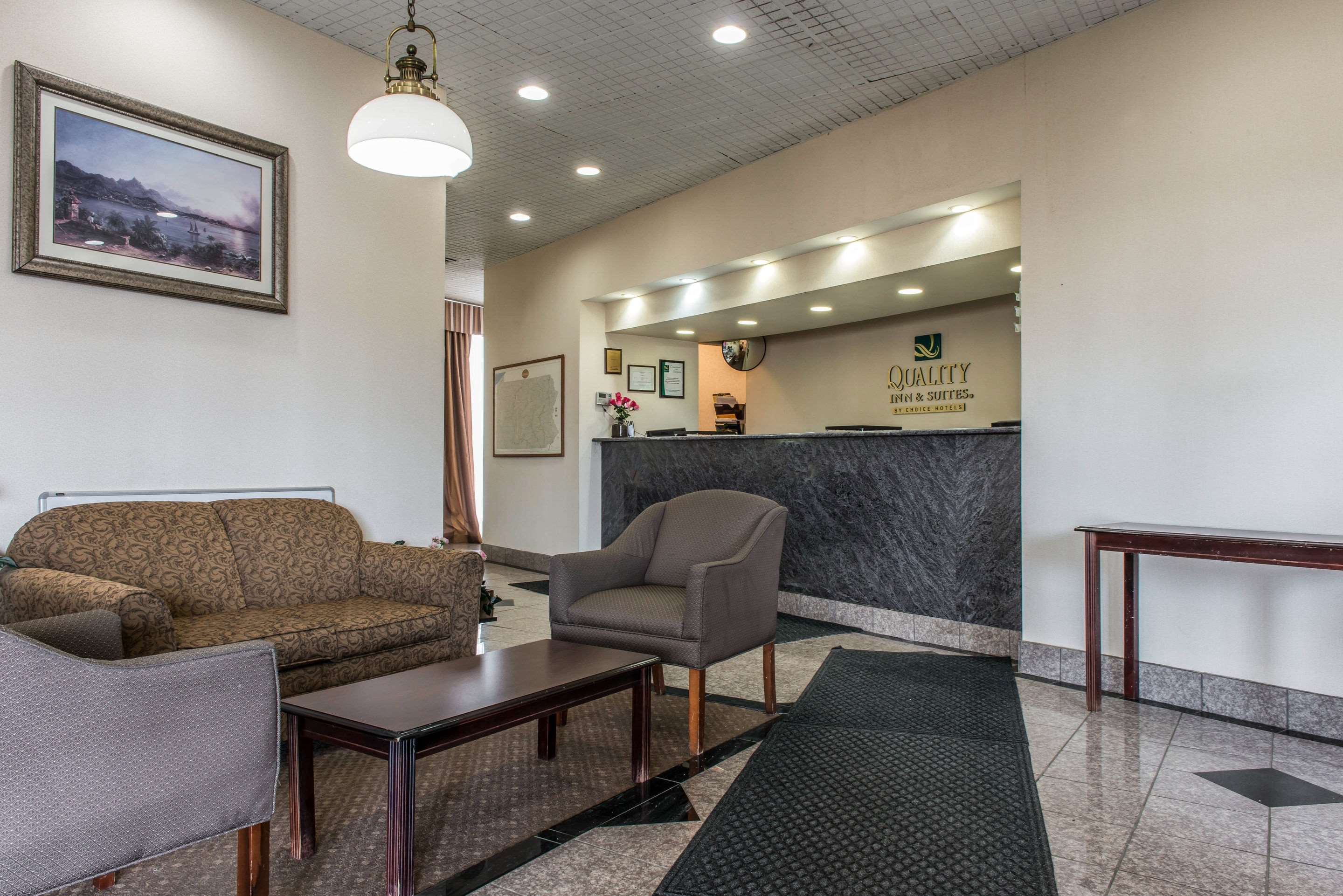 quality inn and suites fairview