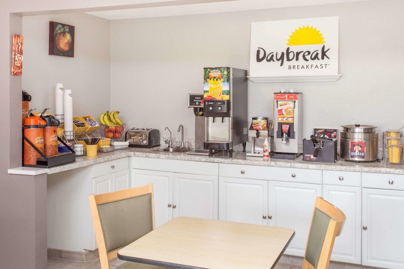 days inn by wyndham farmer city