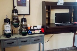 Quality Inn San Diego I-5 Naval Base,San Diego>>National City,3 star