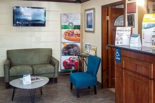 Quality Inn San Diego I-5 Naval Base,San Diego>>National City,3 star