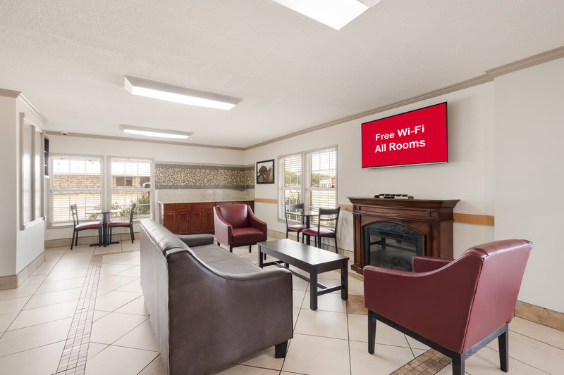 red roof inn college station