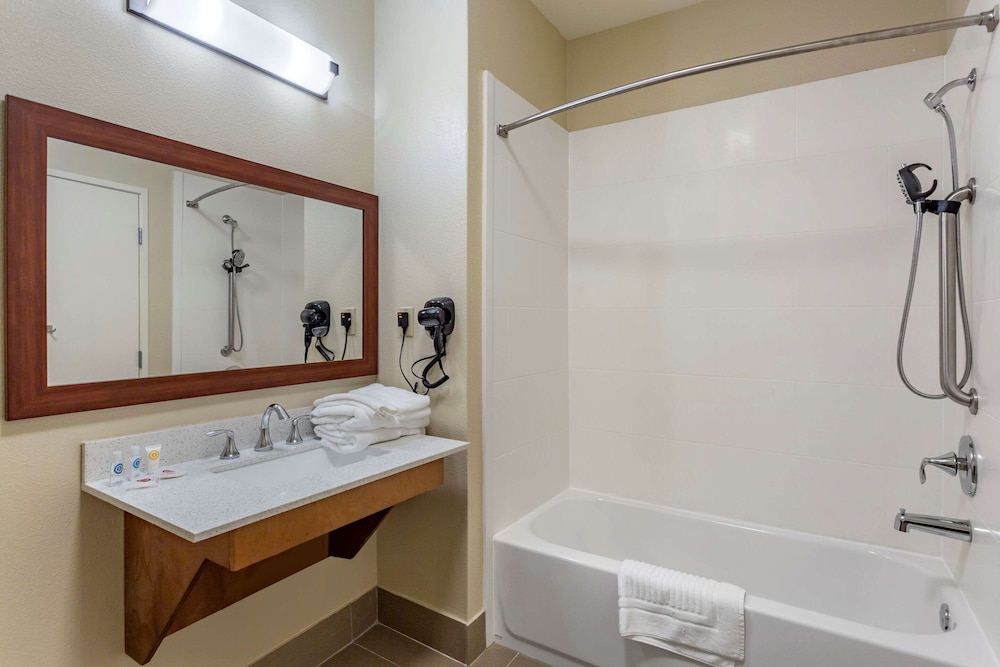 comfort suites