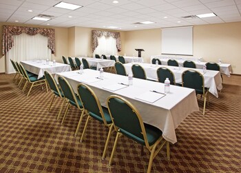 holiday inn express hotel and suites franklin oil city by ihg