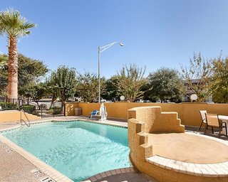 Comfort Suites San Antonio Airport North,San Antonio>>Bexar County,3 star