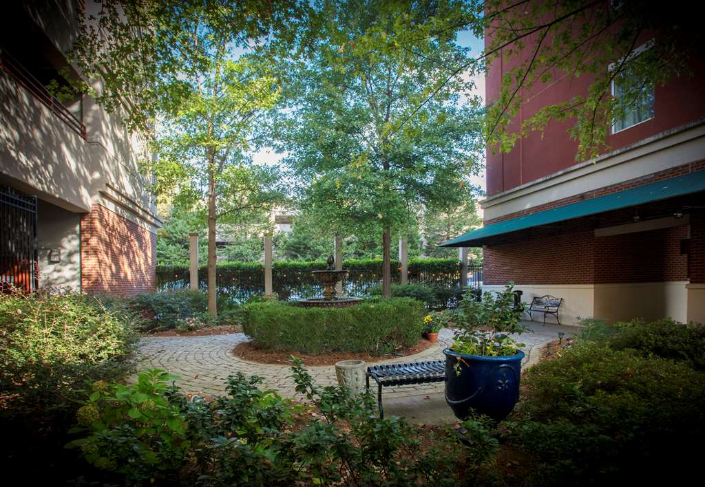 hilton garden inn athens downtown