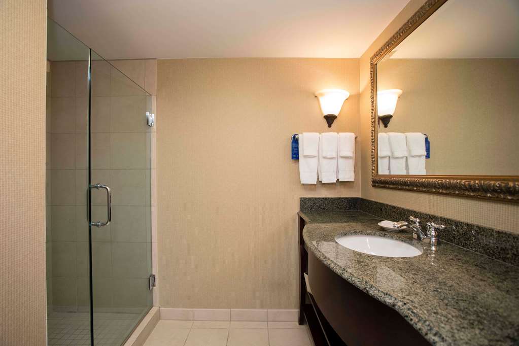 hilton garden inn athens downtown