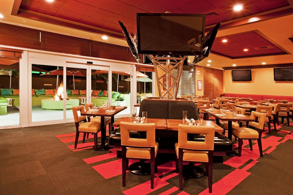 doubletree by hilton sarasota bradenton airport