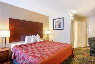 Quality Inn,Bolivar>>Athens,3 star