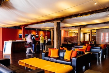 the henry jones art hotel