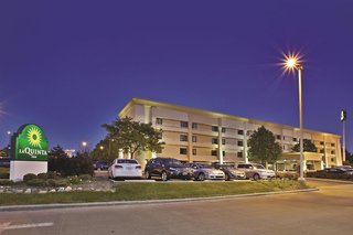 La Quinta Inn & Suites Cleveland - Airport North,Ohio>>Cleveland,3 star