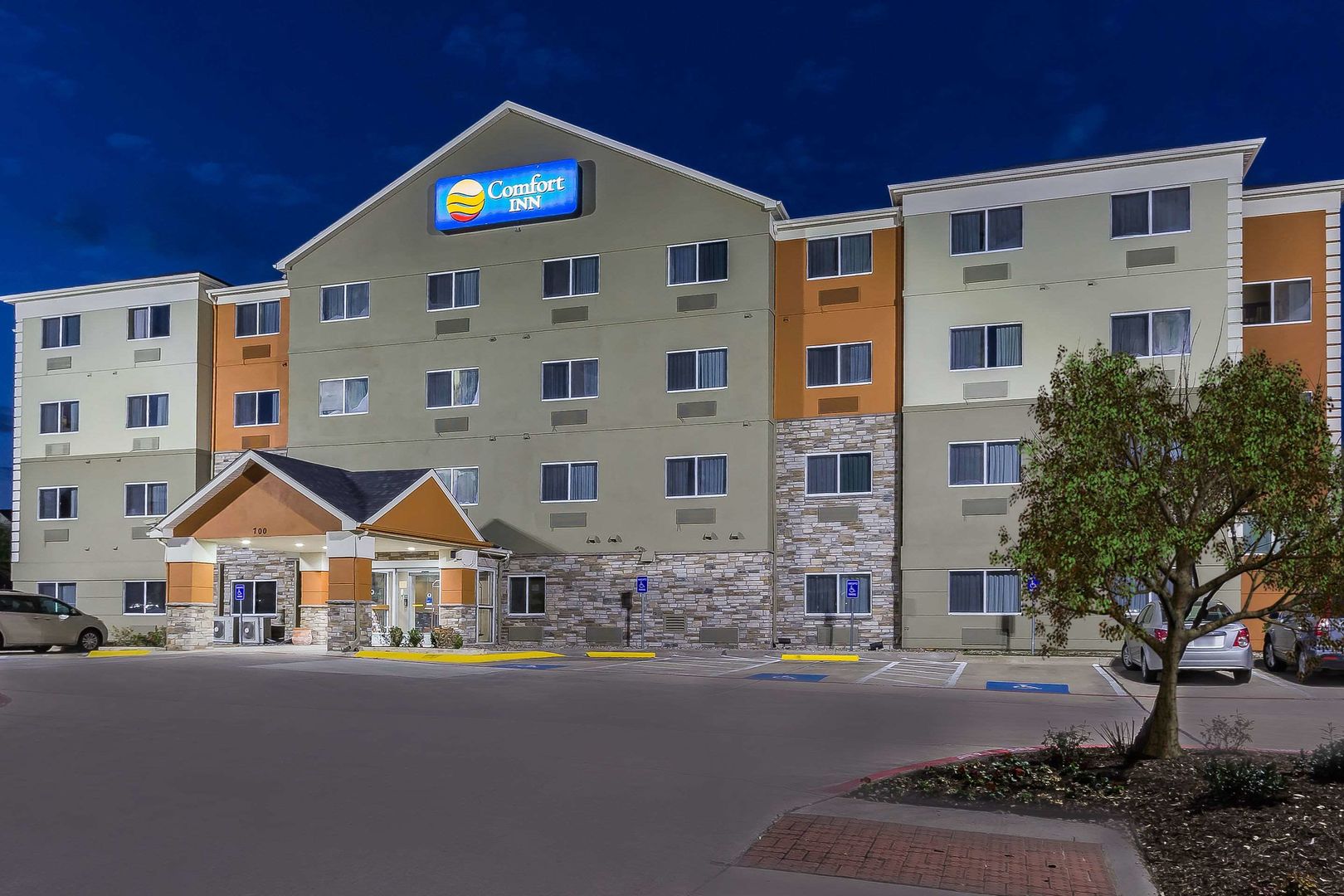 comfort inn and suites