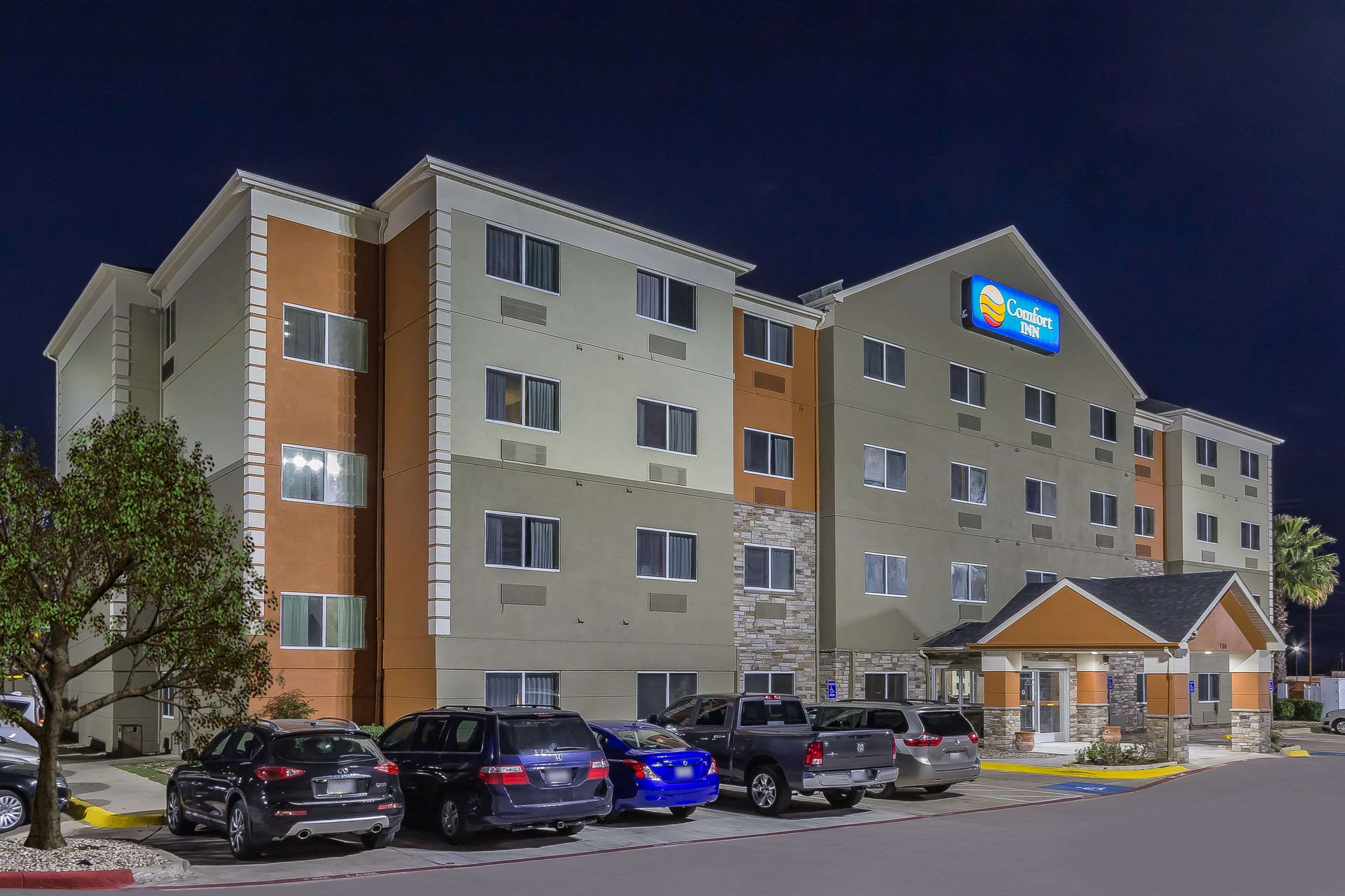 comfort inn and suites