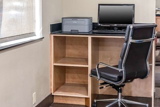 comfort inn and suites