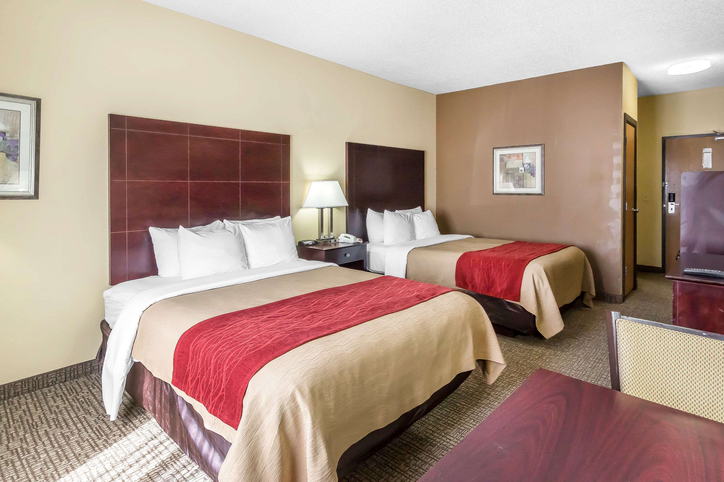 comfort inn and suites