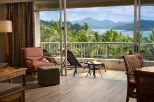 Whitsunday Apartments,Hamilton>>Great Barrier Reef,4 star