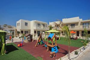 Nelia Gardens,Larnaca>>Ayia Napa,3 star