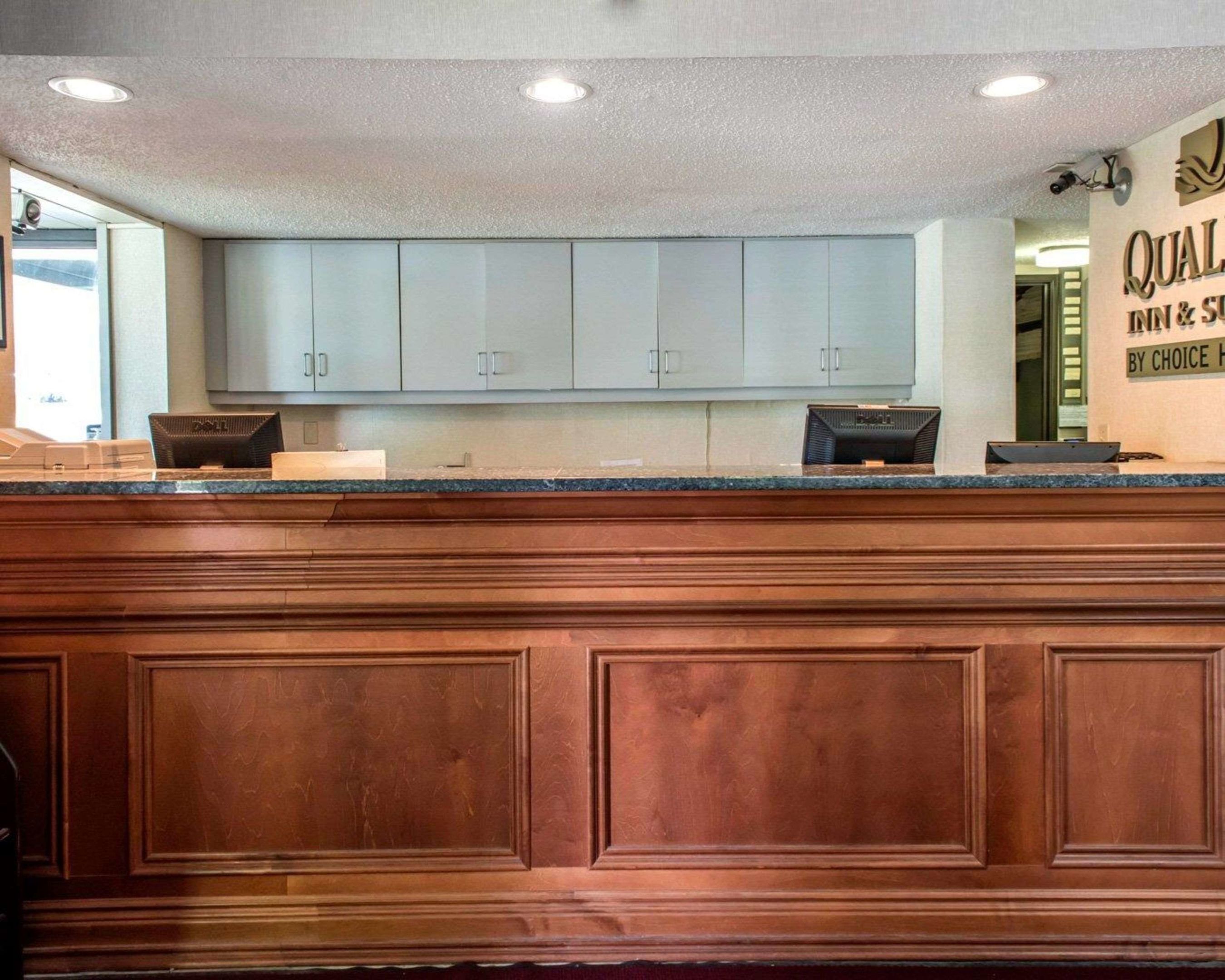 quality inn and suites north