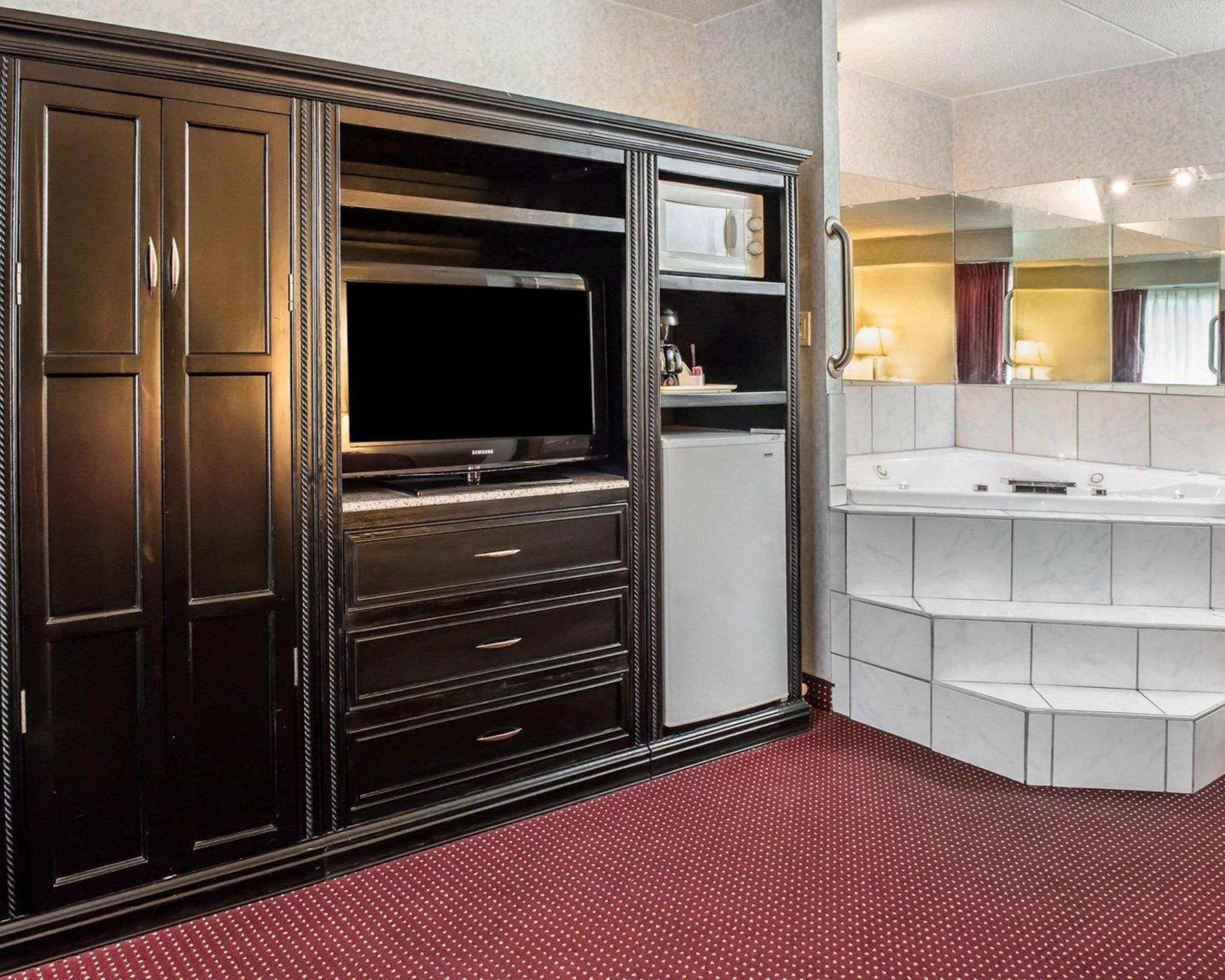 quality inn and suites north