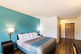 motel 6 milwaukee wi glendale