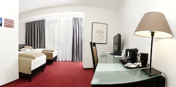 homaris corner hotel frankfurt