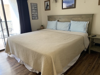 oak square rentals