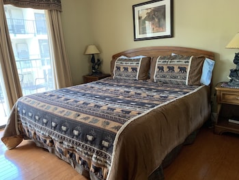 oak square rentals