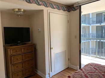 oak square rentals