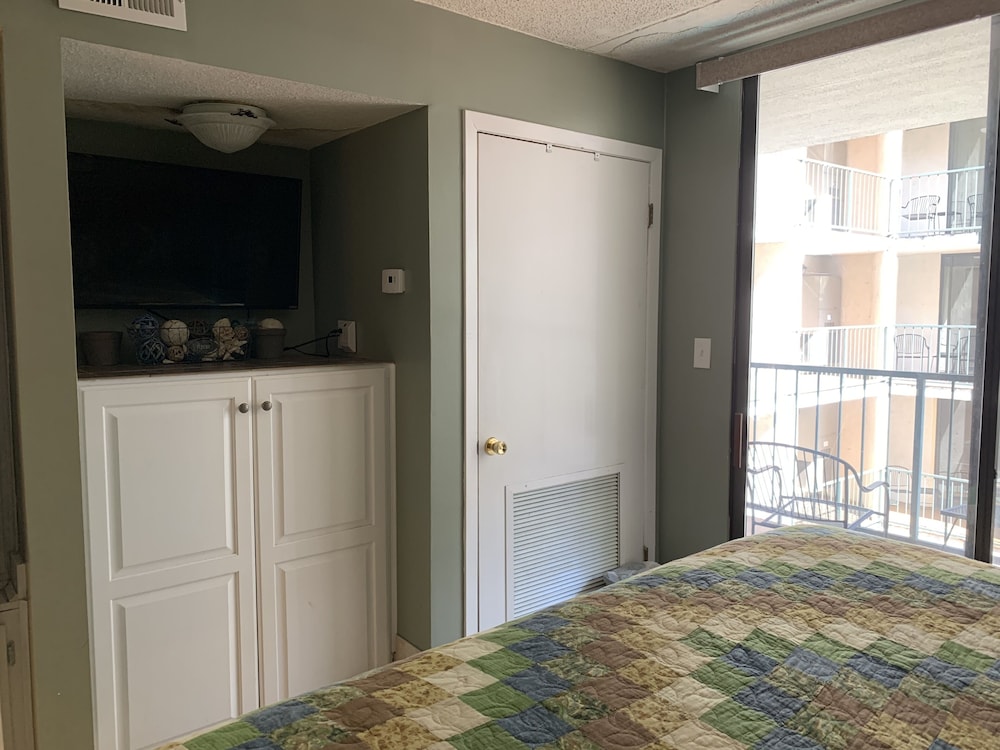 oak square rentals