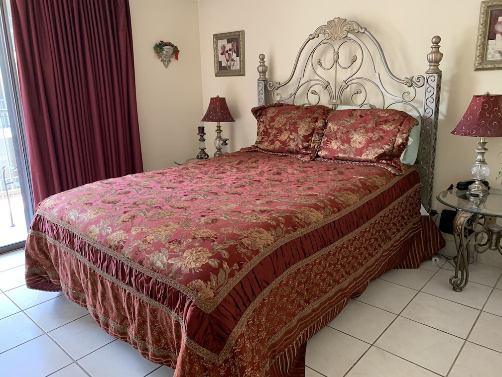 oak square rentals