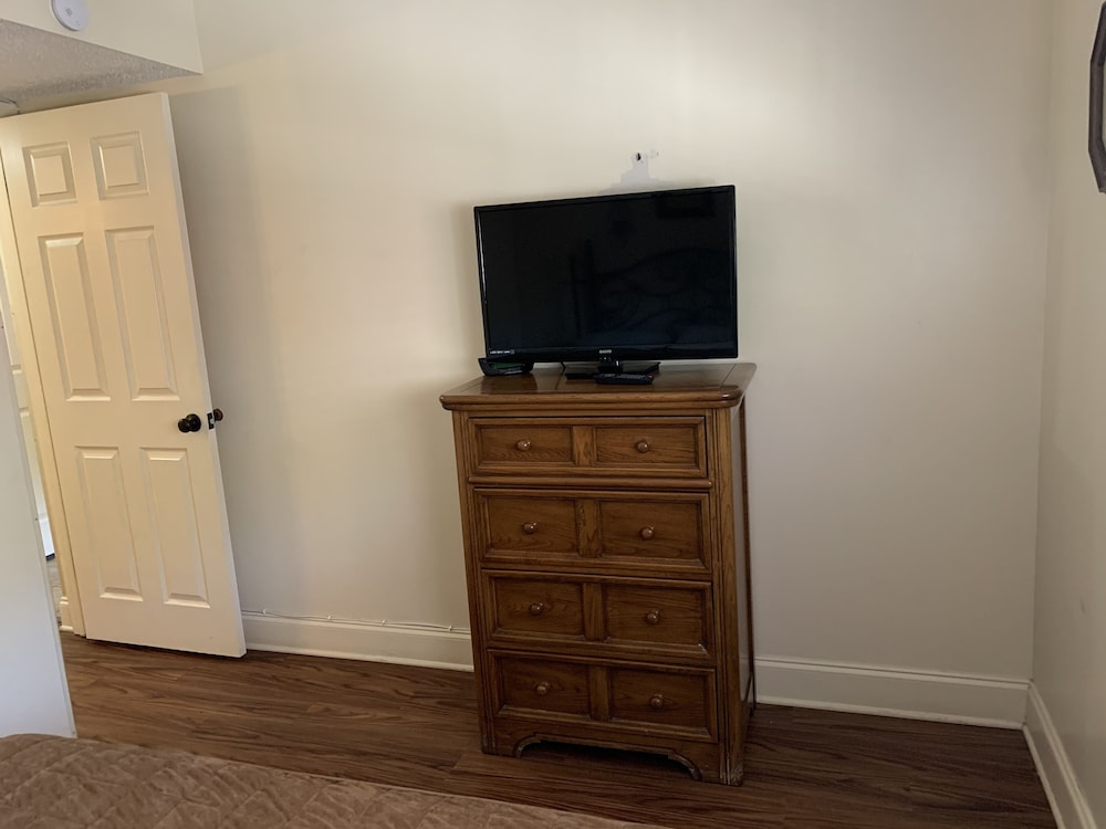 oak square rentals