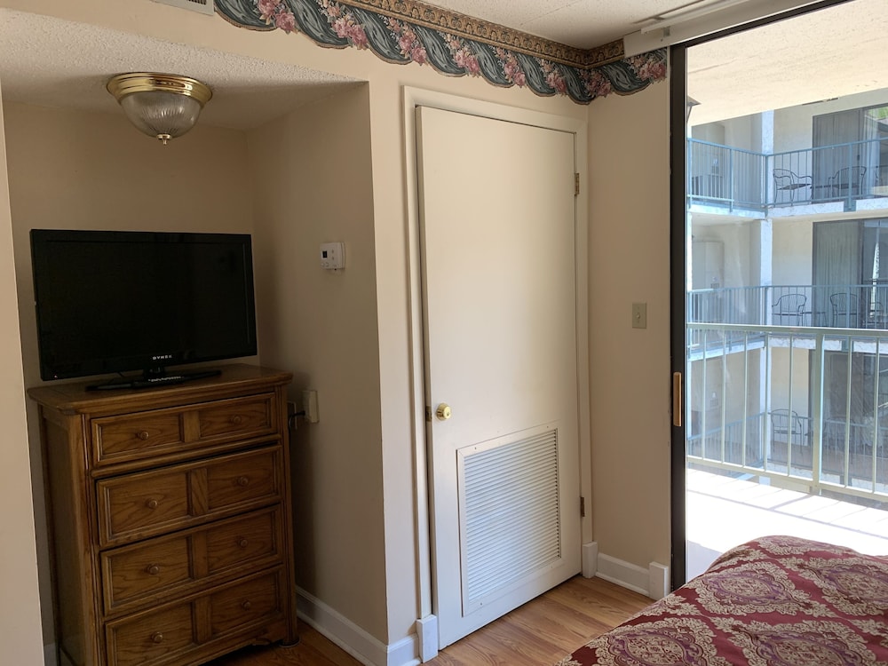 oak square rentals