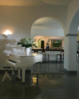 gabbiano azzurro hotel and suites