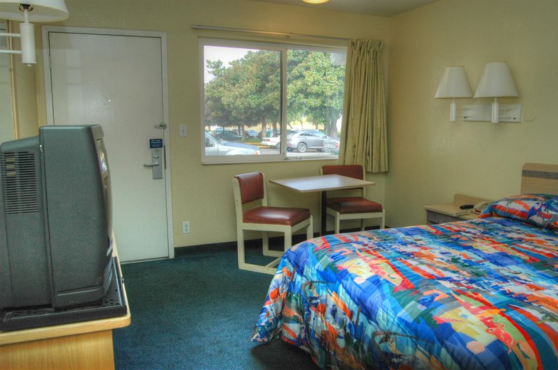 motel 6 springfield or eugene north