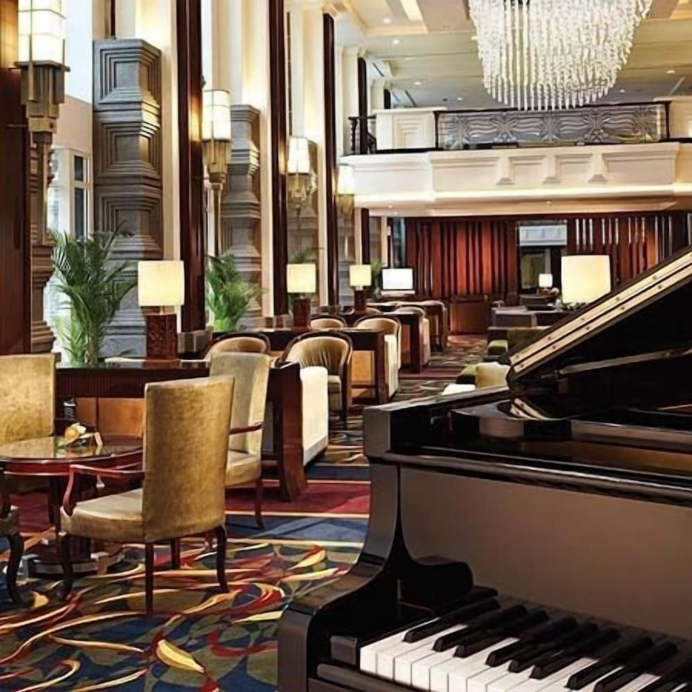 el hotel royale bandung